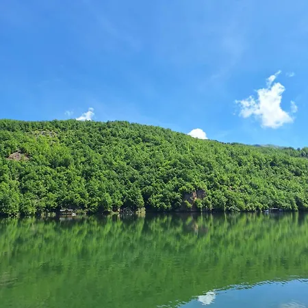 营地 Kucica Na Drini 